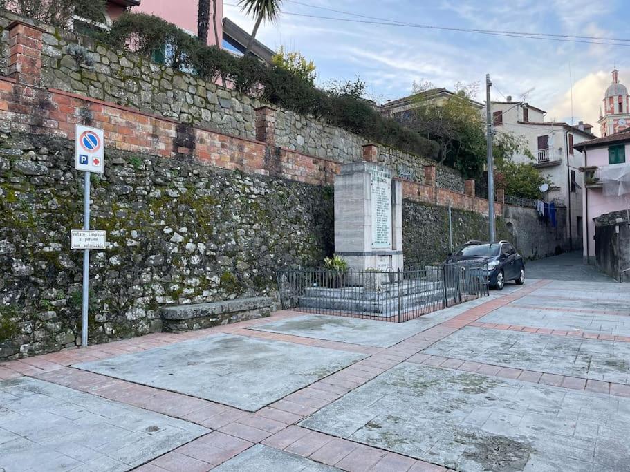 Valeriano Lunense Tra Alpi Apuane E Cinque Terre.. Casetta Renata! 빌라 외부 사진